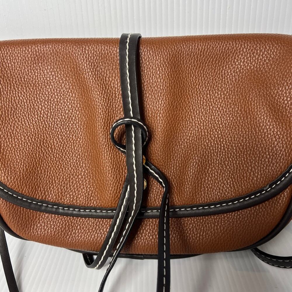 London Fog Women's Newbury Large Saddle Cross Body Handbag Brown Faux Leather - Picture 2 of 13